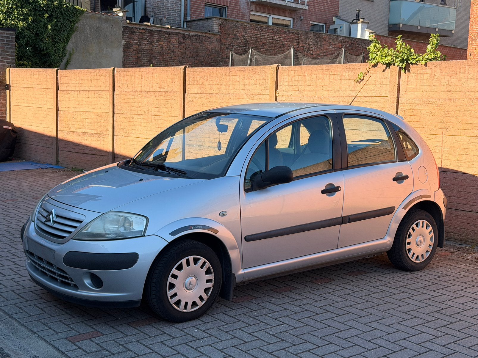 Citroën C3 1.1 Benzine – 2005 – 102.000 km, Auto's, Voorwielaandrijving, Electronic Stability Program (ESP), Stof, 4 cilinders