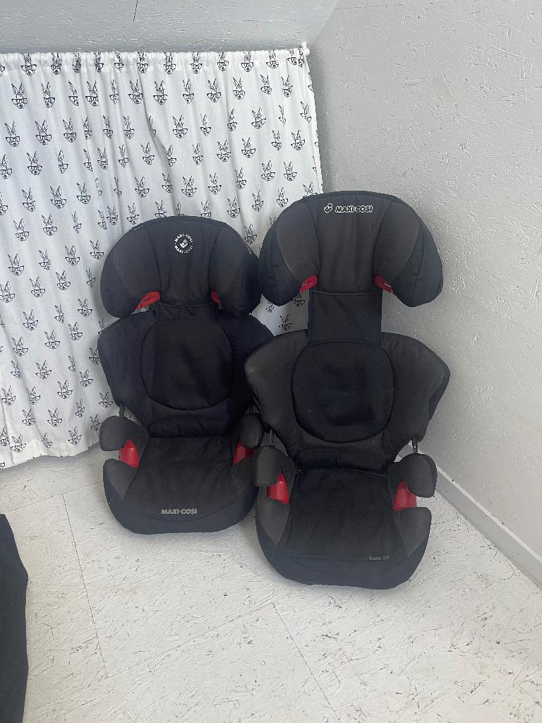 2 autostoelen maxi-cosi, Kinderen en Baby's, Autostoeltjes, Ophalen, Gebruikt, Maxi-Cosi