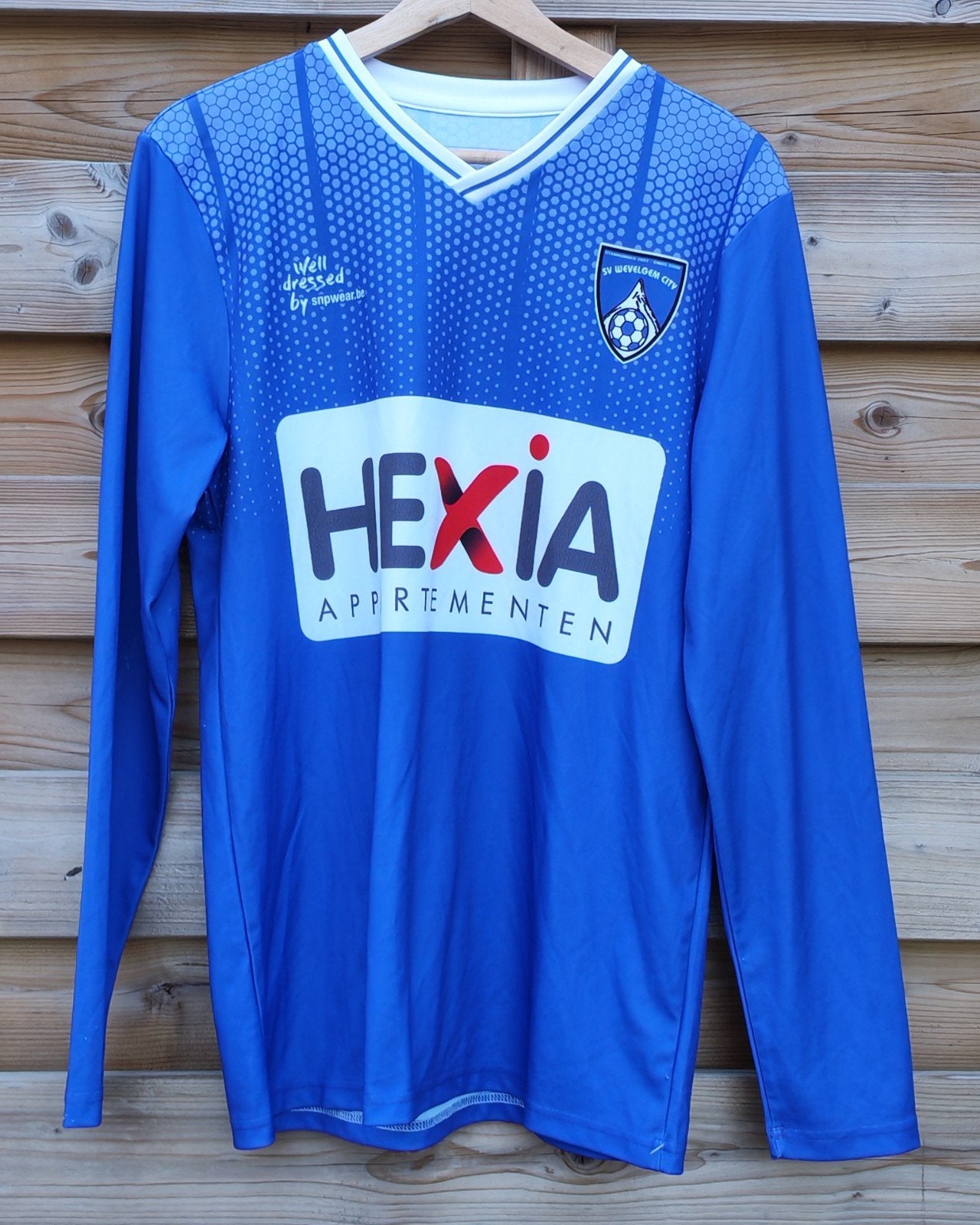 SK Wevelgem city prachtige longsleevevoetbalshirt, Sport en Fitness, Ophalen of Verzenden, Shirt