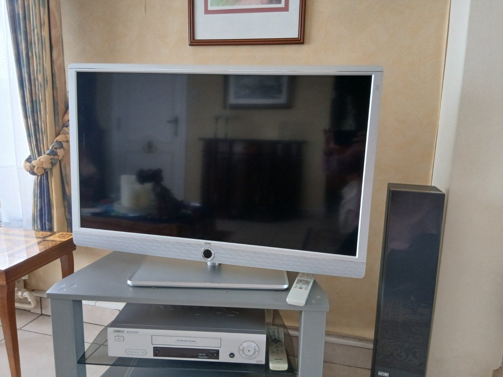 Loewe TV diam 105cm, Ophalen