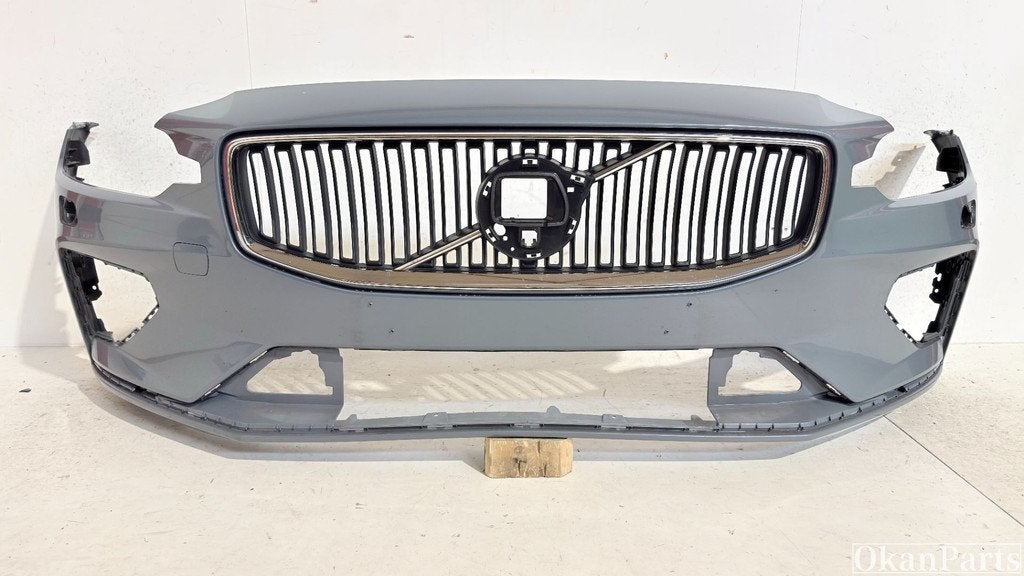 Volvo V60 II S60 II R-Design voorbumper 31690530, Auto-onderdelen, Gebruikt, Gunnar Engellaus vag 8
405 31  Gothenburg, SE, Voor