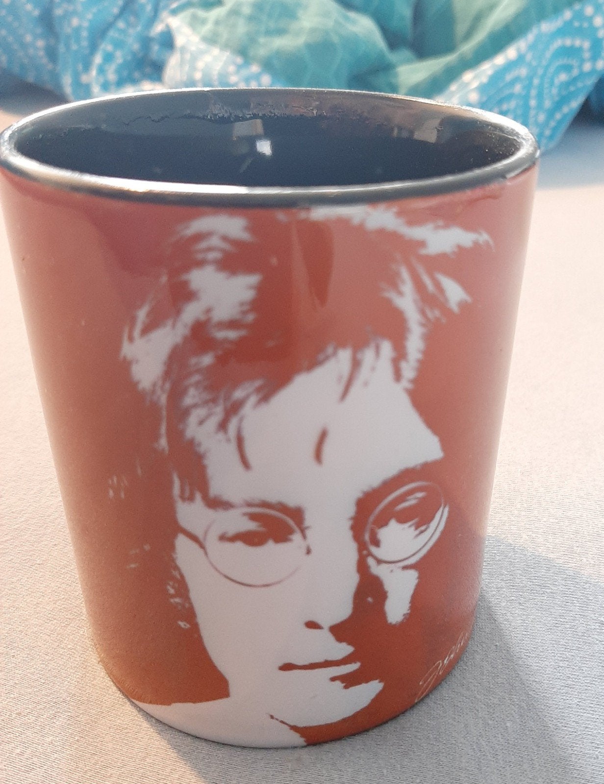 Mug John Lennon, Enlèvement ou Envoi