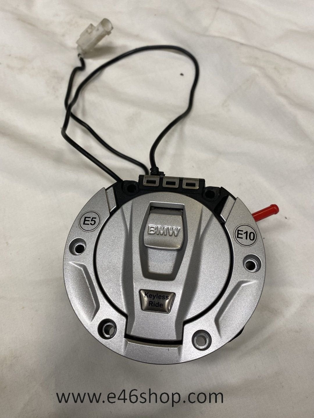BMW KEYLESS TANKDOP F750GS F850GS F900XR OE 16118394060, Gebruikt, -, -, Ophalen of Verzenden