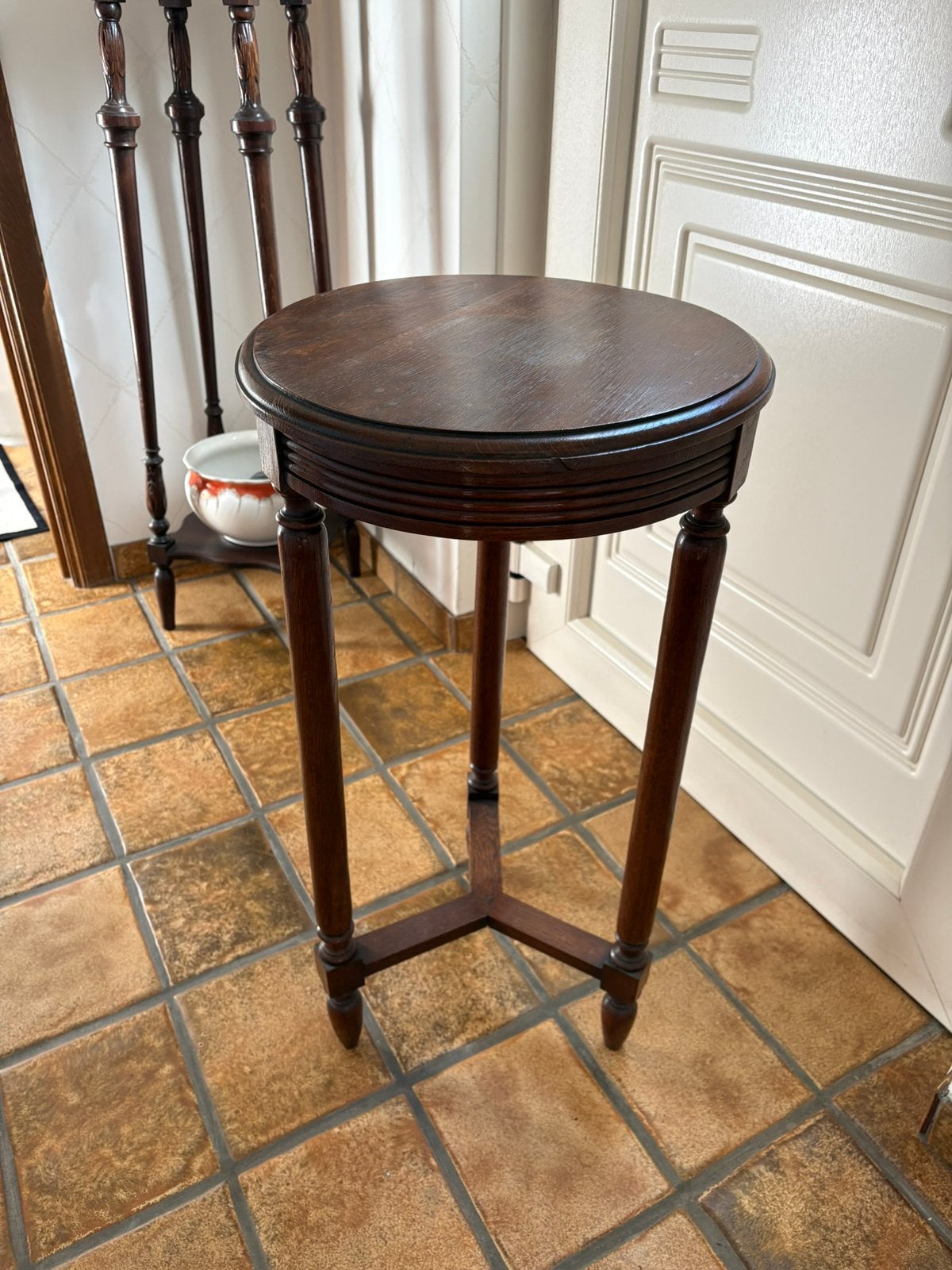 Mooie kleine antieke tafel H 72 W 38 goede staat, Ophalen
