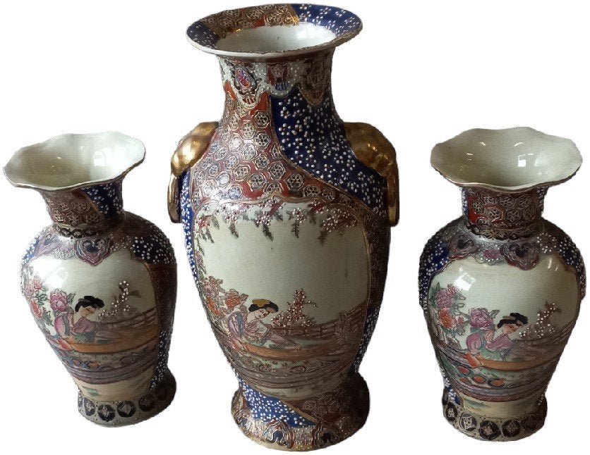 Set de vases orientaux., Enlèvement