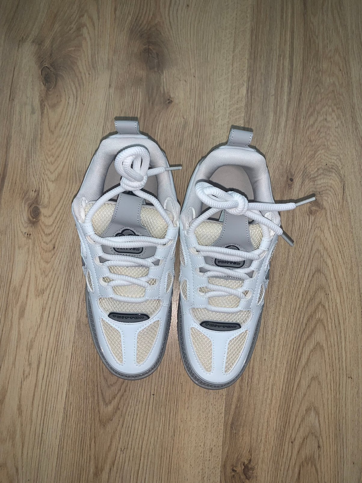 Patins LV, Enlèvement ou Envoi, Neuf, Autres couleurs