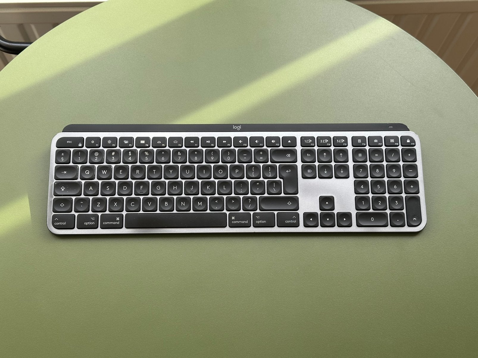 Clavier MX Keys pour Mac Logitech, Pavé numérique, Enlèvement ou Envoi, Utilisé, Qwerty