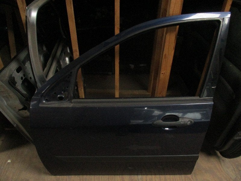 PORTE AVANT GAUCHE 5 deurs Ford Focus 1 (01-1998/11-2004), Autos : Pièces & Accessoires, Porte, Avant, Henry-Ford-Straße  1
50735  Köln, DE