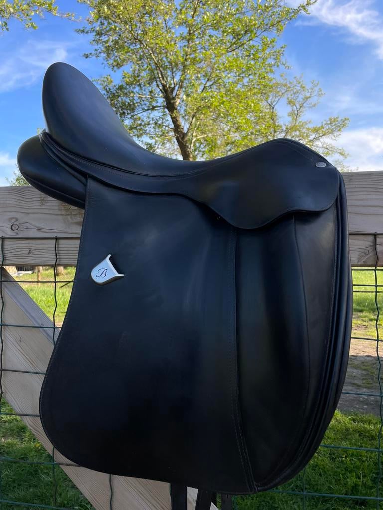 Bates inova dressuurzadel, Dieren en Toebehoren, Ophalen, Gebruikt, Dressuur