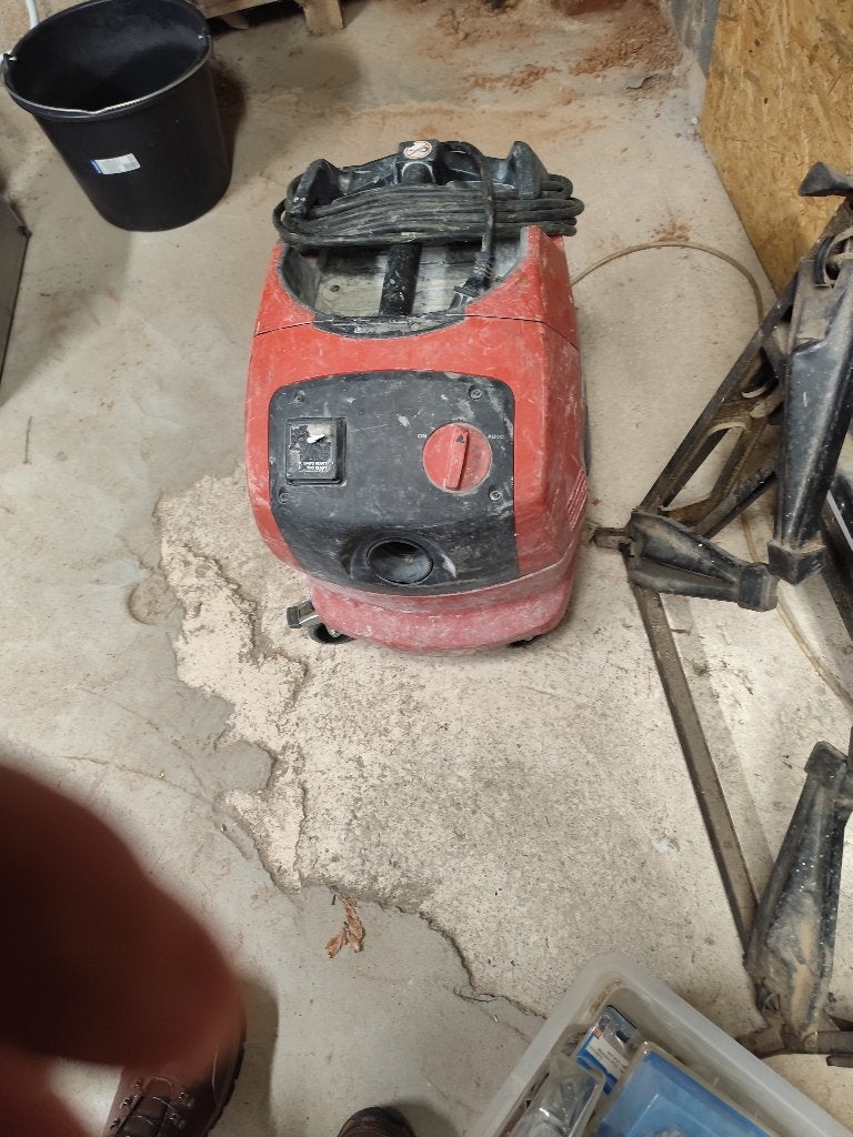 aspirateur hilti, Enlèvement, Utilisé