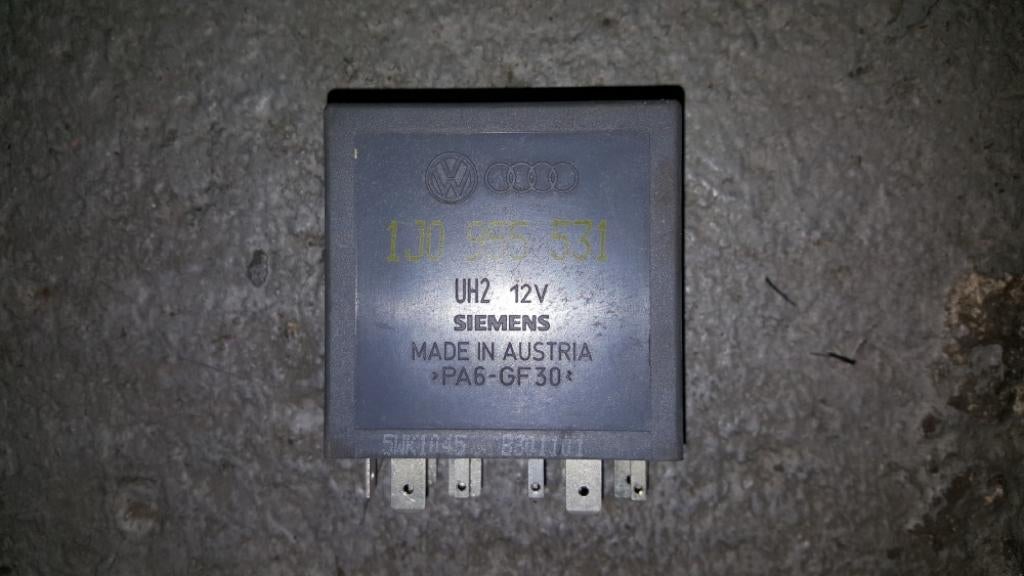 Ruitenwisser-relais Volkswagen Golf 2002, Auto-onderdelen, Ophalen of Verzenden, Volkswagen