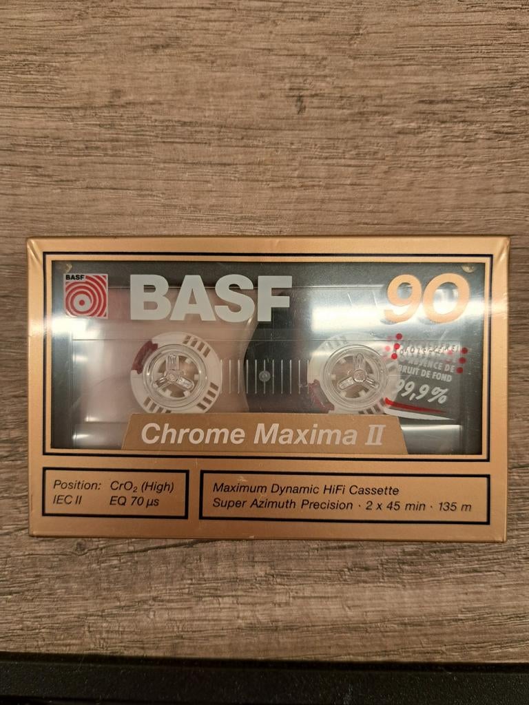 3 Cassettebandjes uit de jaren 90!, Ophalen