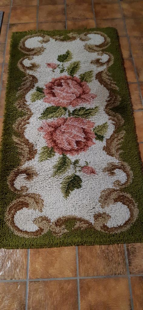 Trois tapis., Enlèvement, Vert