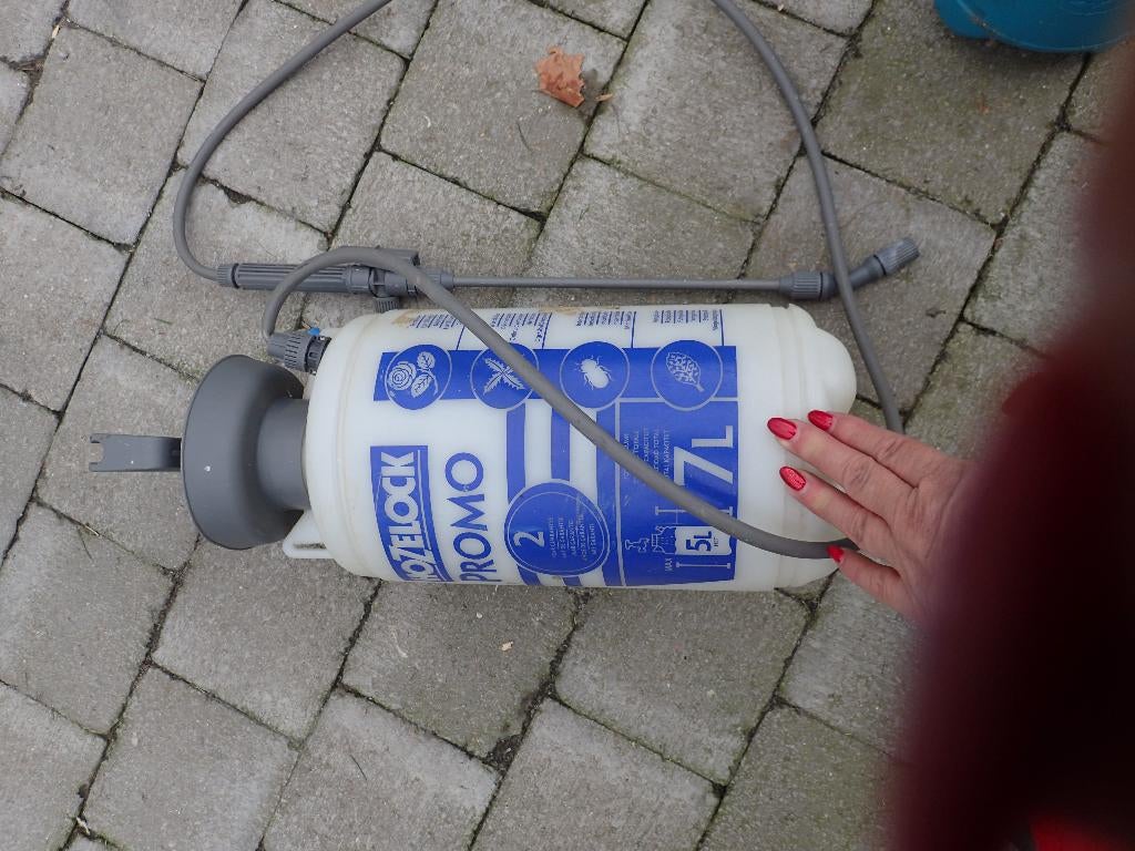 Druksproeier tuin Hozelock 5 liter netto inhoud, Enlèvement ou Envoi, Utilisé, Arroseur de brouillard