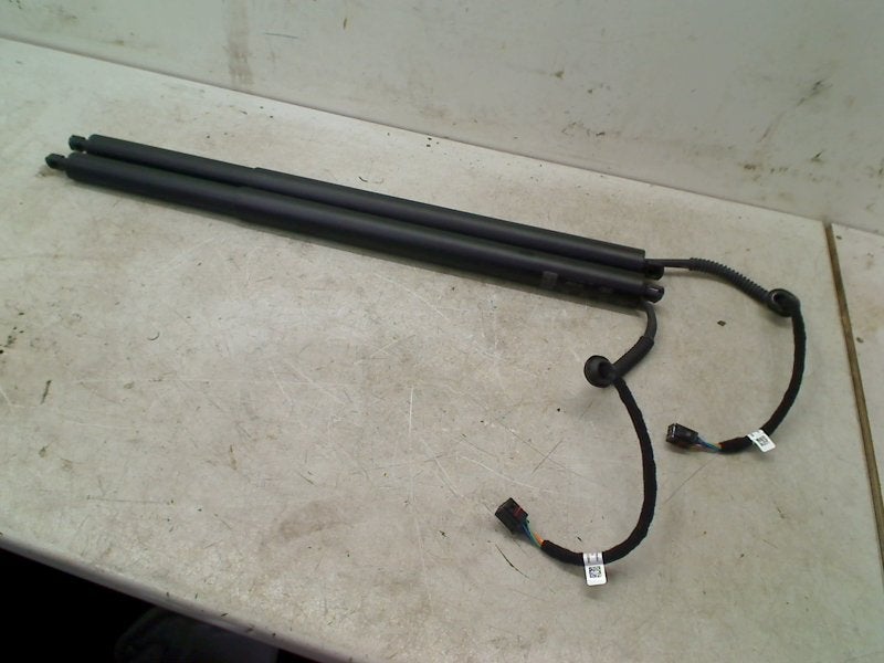 ACHTERKLEP aandrijfeenheid A3 Allstreet (8YJ) (8Y4827851G), Achterklep, Info@audi.de, Audi, Audi AG