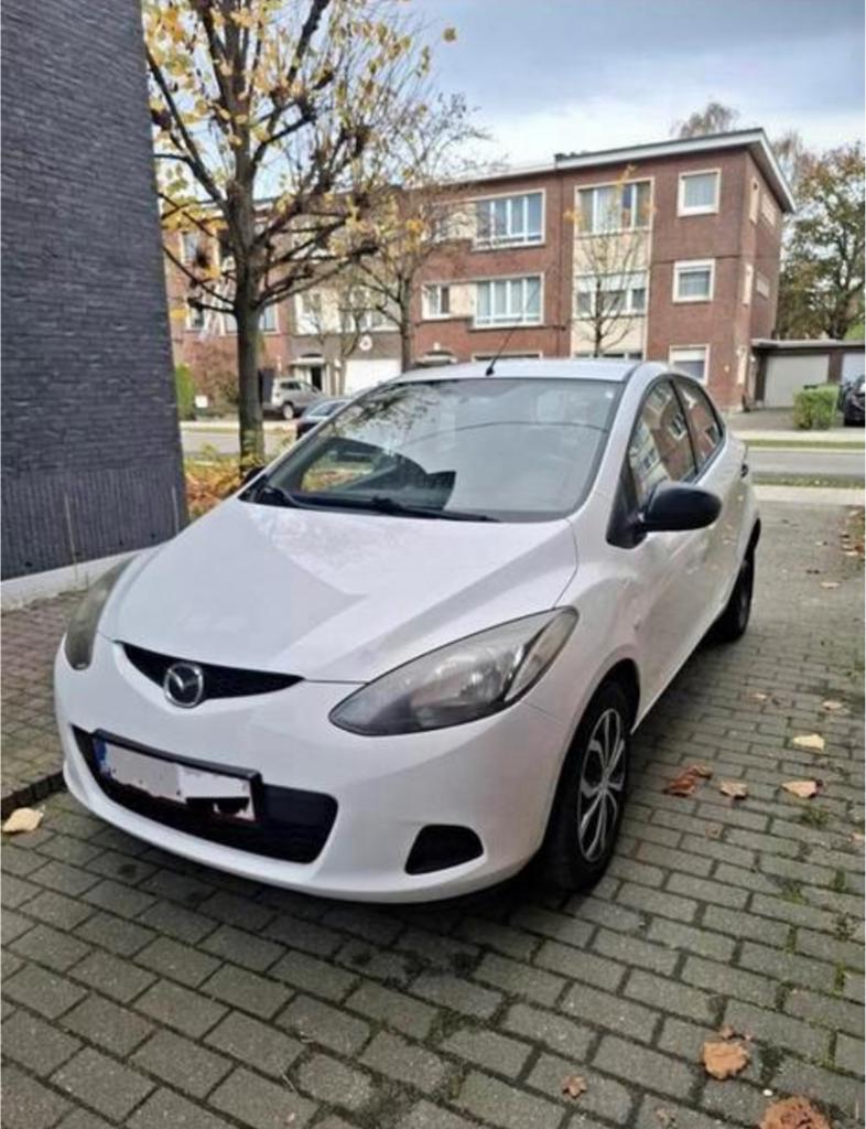 Mazda 2 170 km 4000€ met keuring 2009, Auto's, Particulier, Te koop