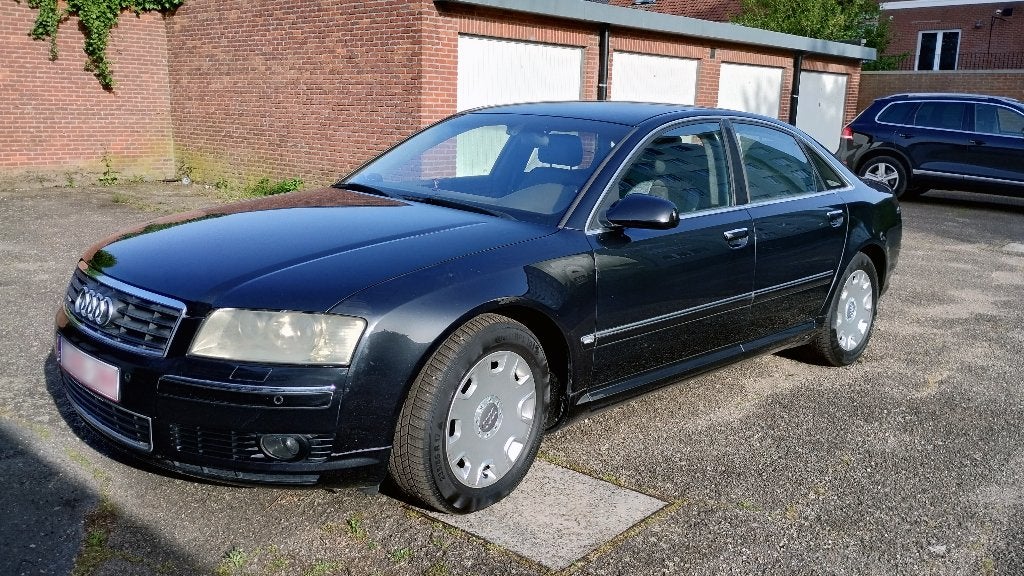 Audi A8 Quattro 4.2 V8 benzine, 05/2003, 192.000 km, Autos, Audi, Particulier, A8, 4x4, ABS, Phares directionnels, Airbags, Air conditionné