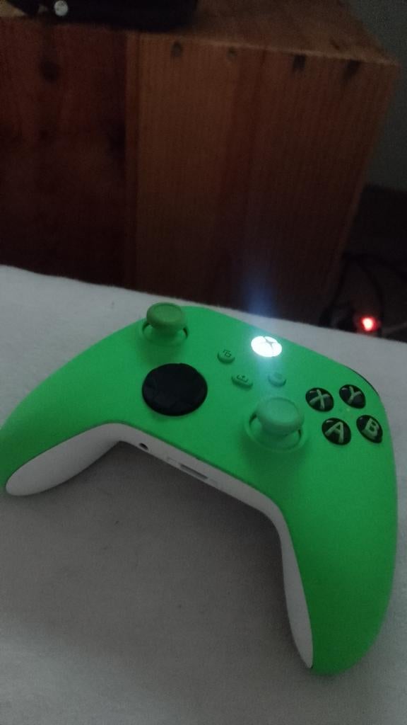 Xbox series controller, Consoles de jeu & Jeux vidéo, Consoles de jeu | Xbox | Accessoires, Enlèvement, Contrôleur, Xbox One, Neuf