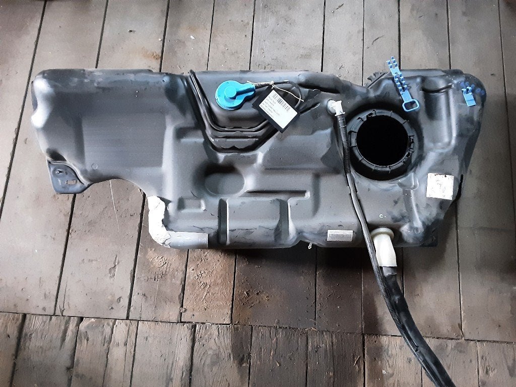 RESERVOIR CARBURANT Peugeot 3008 I (0U / HU), Kontakt-peugeot@peugeot.com, Utilisé, Peugeot Deutschland GmbH, Bahnhofsplatz
65423  Rüsselsheim, DE