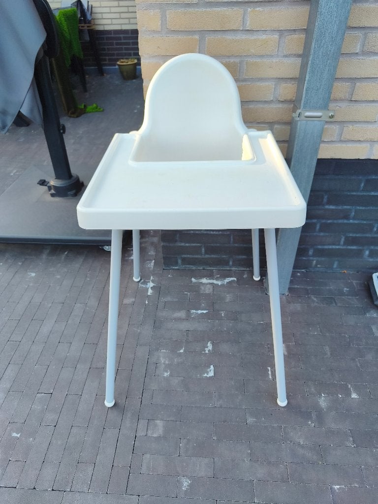 IKEA ANTILOP kinderstoel met dienblad, Kinderen en Baby's, Kinderstoelen, Ophalen, Gebruikt, Overige typen, Gordel(s)