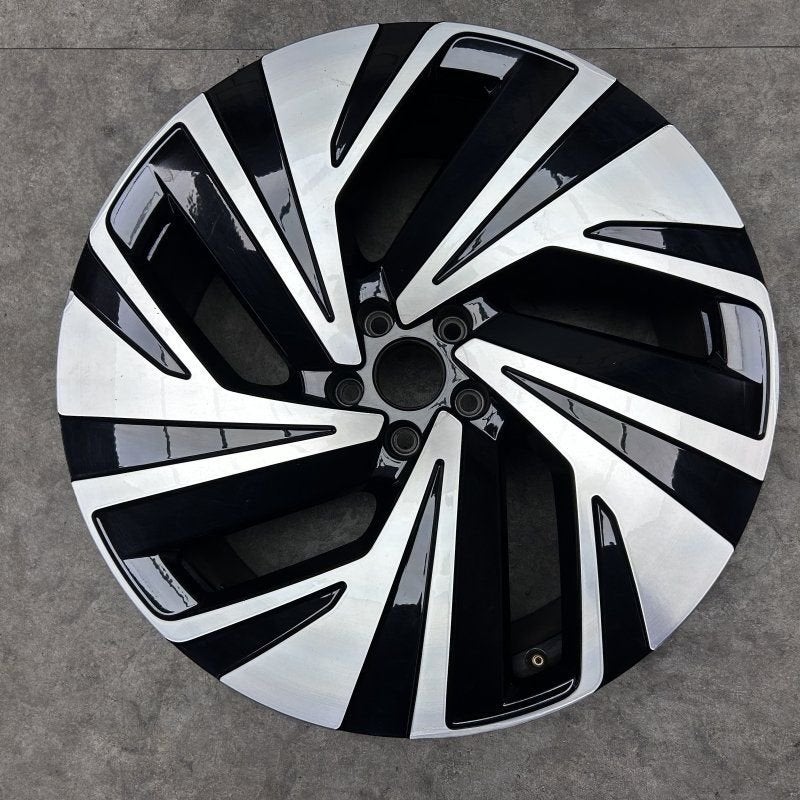 21 inch originele Narvik (voor) velg Volkswagen ID.4 11A6010, Autos : Pièces & Accessoires, -, 21 pouces, Pneu(s), Utilisé