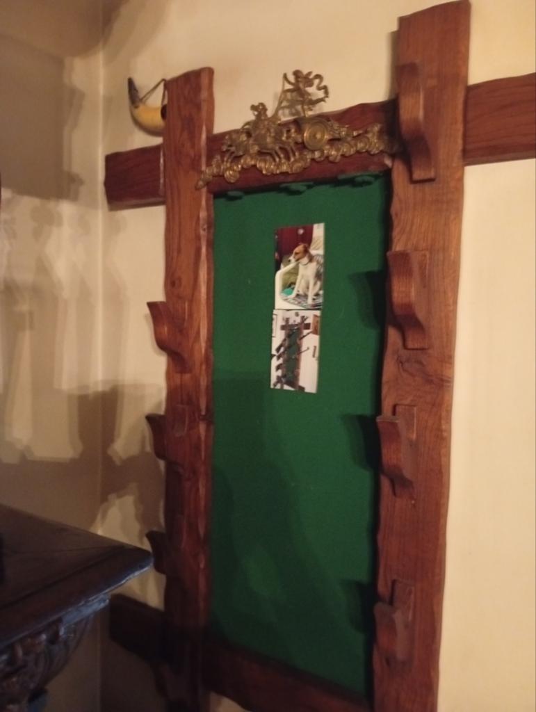 Porte-manteau pour armes, Antiquités & Art, Enlèvement ou Envoi