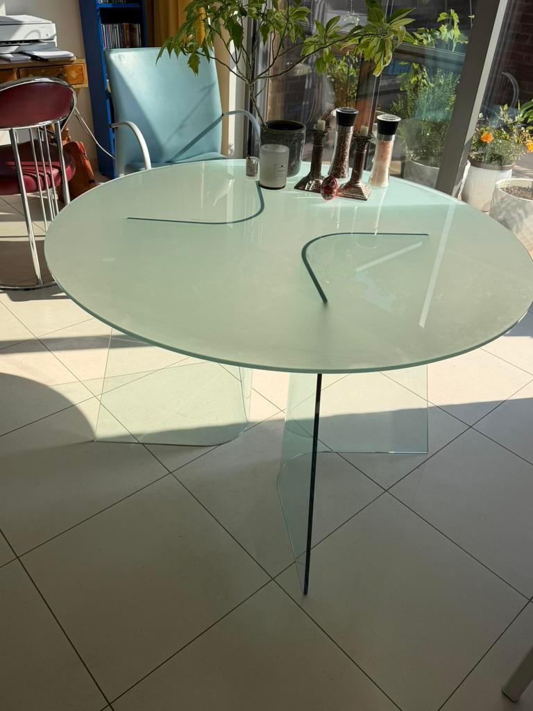 Table de salle à manger ronde en verre design, Maison & Meubles, Tables | Tables à manger, 100 à 150 cm, Quatre personnes, Design
