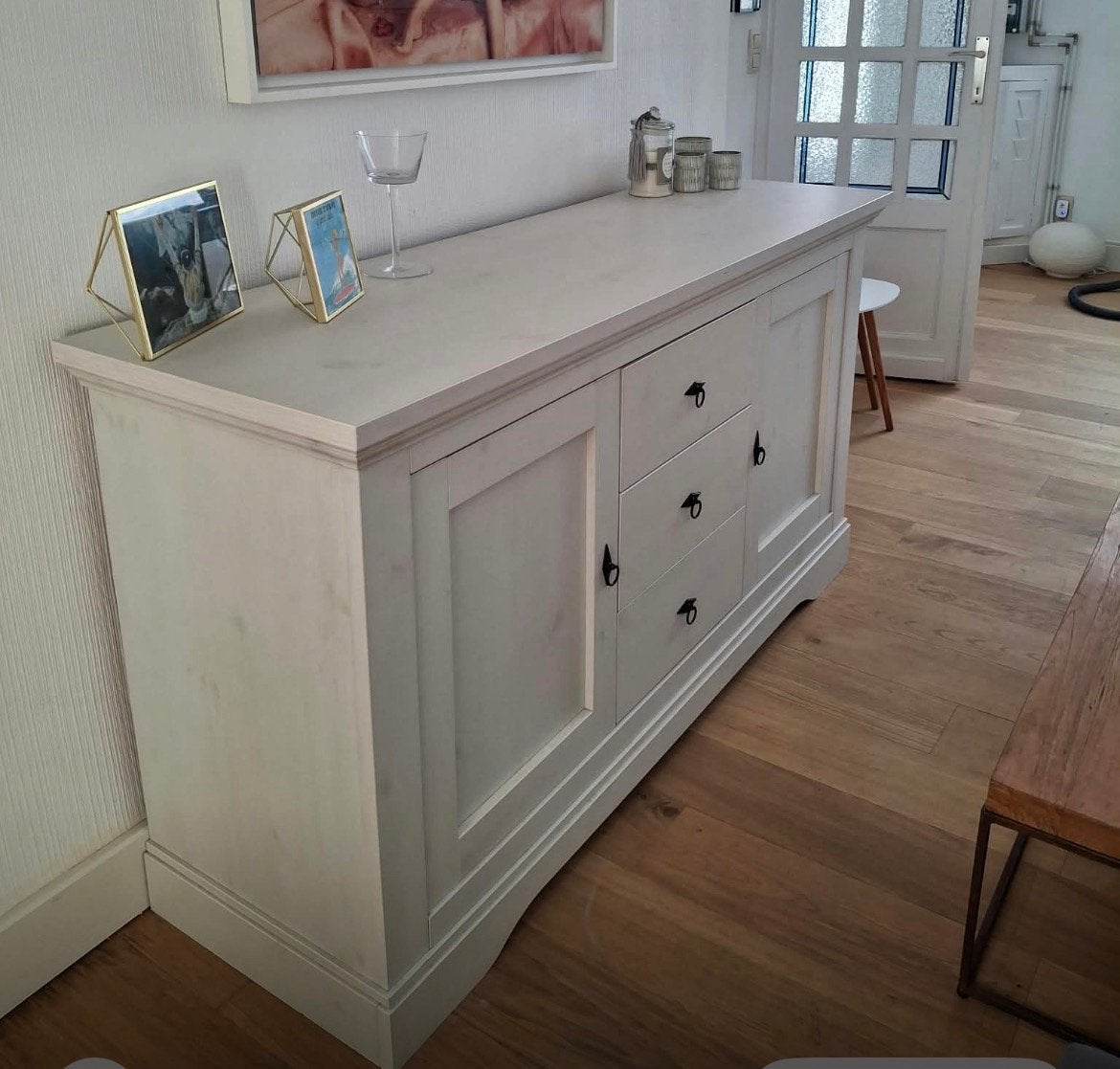 Commode- hout, wit en zeer stevig. 2 kastjes, 3 lades, 150 à 200 cm, Enlèvement, Utilisé, Avec tiroir(s)