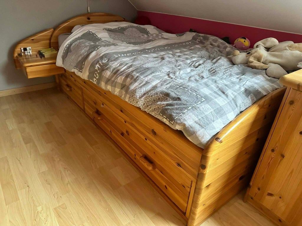 Bed met watermatras voor één persoon 200 x115, Huis en Inrichting, Slaapkamer | Bedden, Gebruikt, Eenpersoons, 120 cm, 200 cm