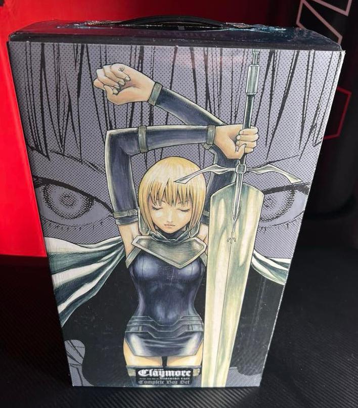 Claymore Complete Box Set- Volumes 1 t/m 27 - NIEUW, Boeken, Complete serie of reeks, Ophalen of Verzenden, Zo goed als nieuw