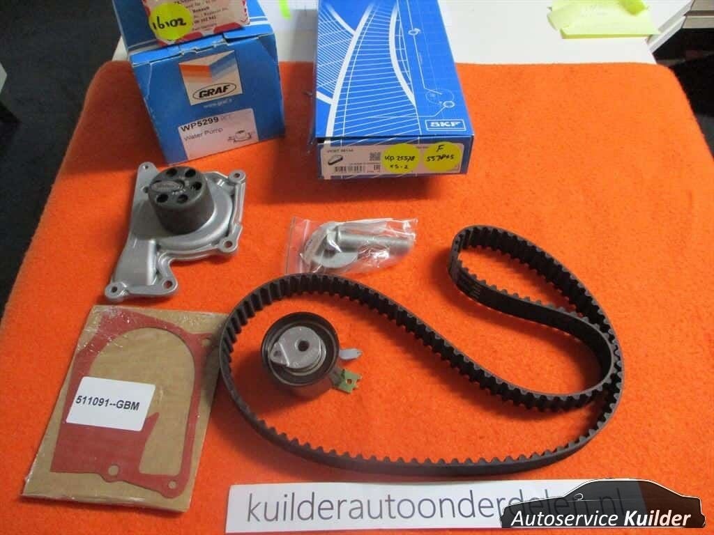 Distributieset + WP Dacia Renault Nissan 1,5dci SKF Nieuw, Neuf, -, -, Nissan