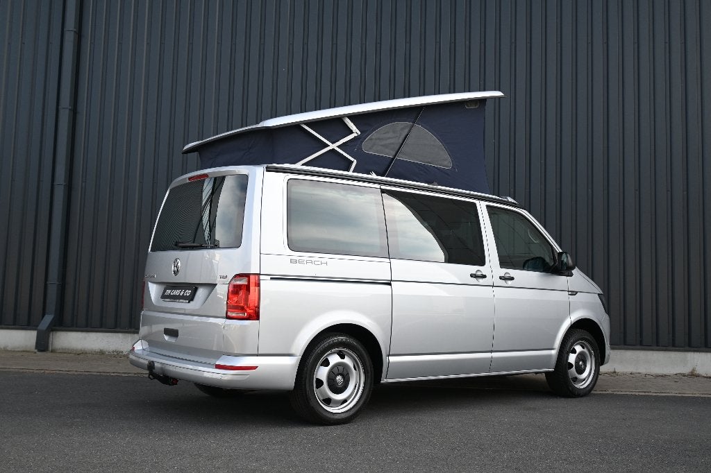 Vw T6 California Beach 205Pk-DSG-7zit-4slaap-webasto, ACC,Tr, Auto's, Volkswagen, Stof, 4 cilinders, 2500 kg, 7 zetels