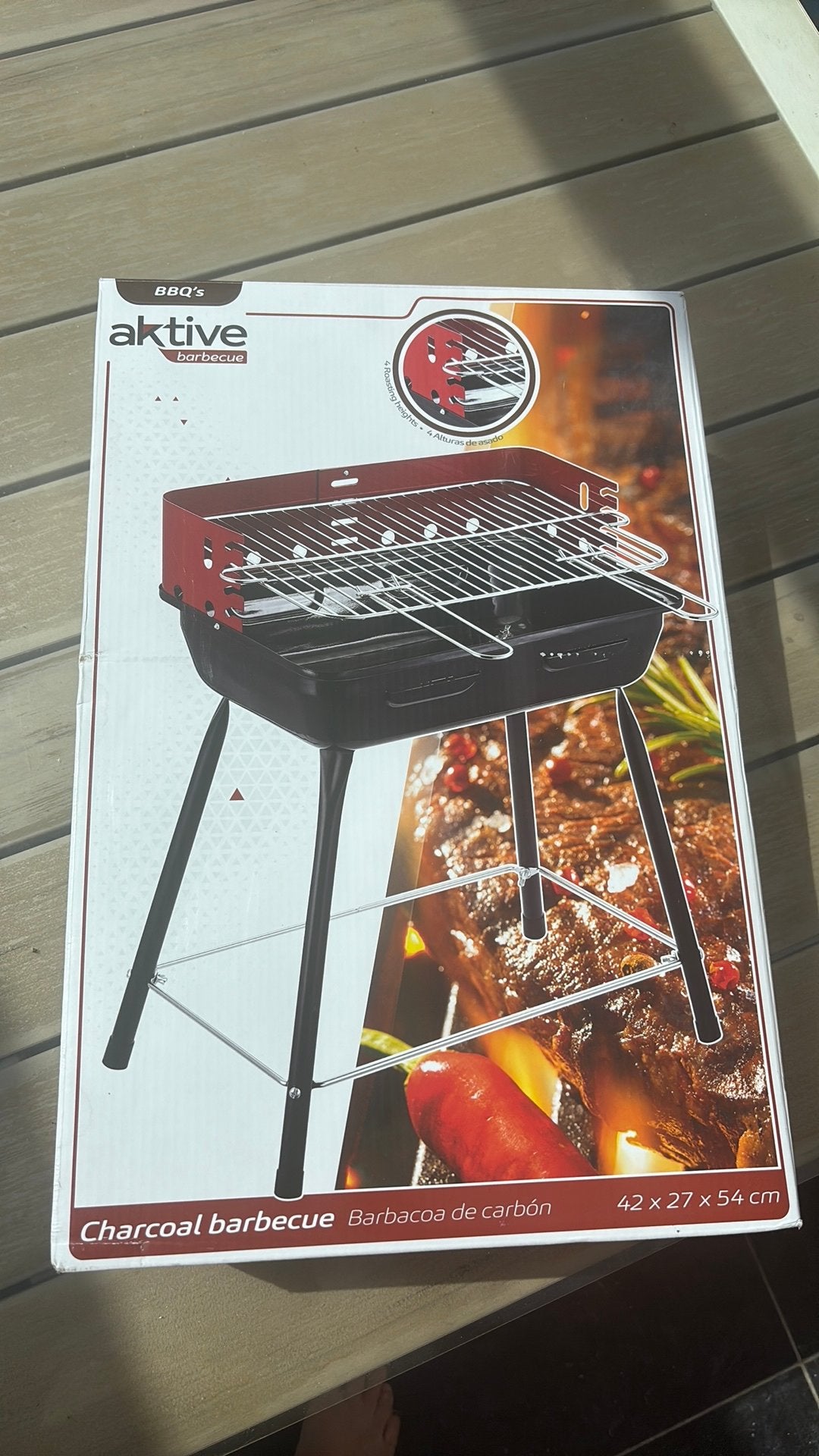 Kleine bbq voor vakantie. 1 x gebruikt, Ophalen of Verzenden, Zo goed als nieuw