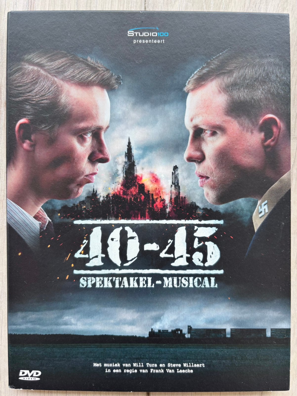 DVD: 40-45 Spektakel-Musical, Alle leeftijden, Zo goed als nieuw, Actie en Avontuur, Ophalen of Verzenden