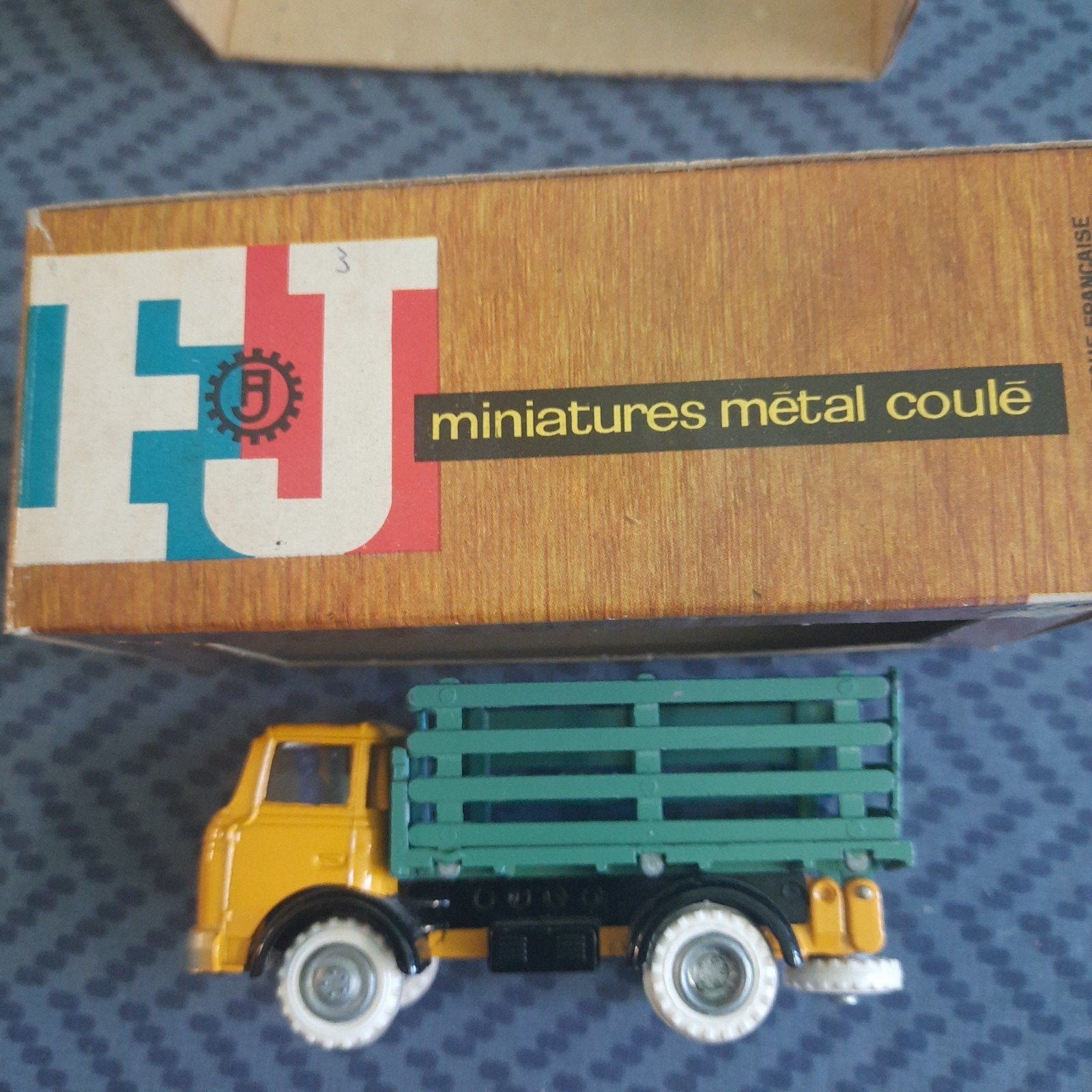 FJ = JOUET FRANÇAIS*ca 1:60*BERLIET GAK BETAILLERE*VINTAGE, Enlèvement, Neuf, Bus ou Camion, Autres marques
