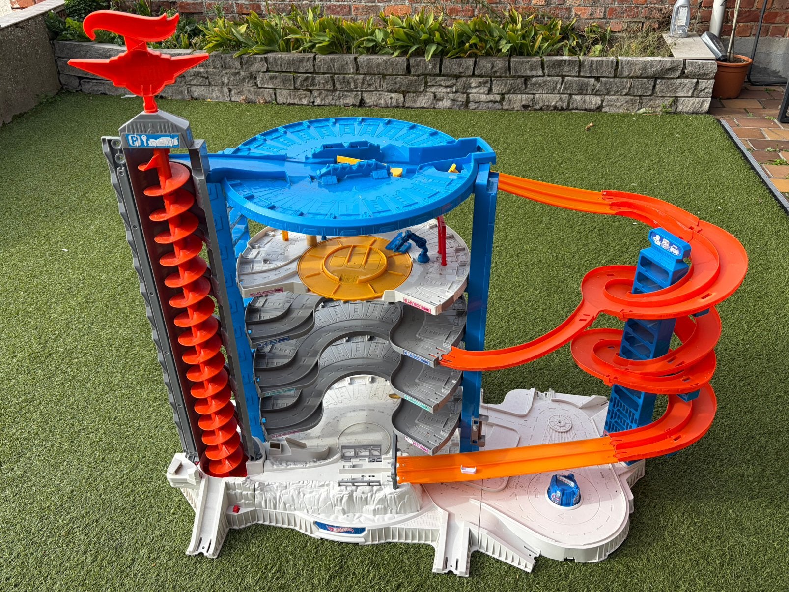 Hot Wheels City Grote Parkeergarage /Autowasstraat speelset, Ophalen, Zo goed als nieuw, Hot Wheels