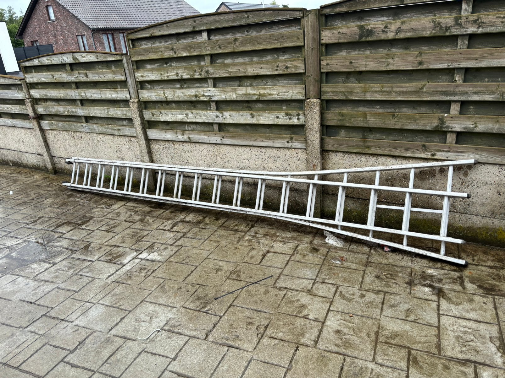 Grote 2 delige ladder te koop, Ophalen, Zo goed als nieuw, Ladder