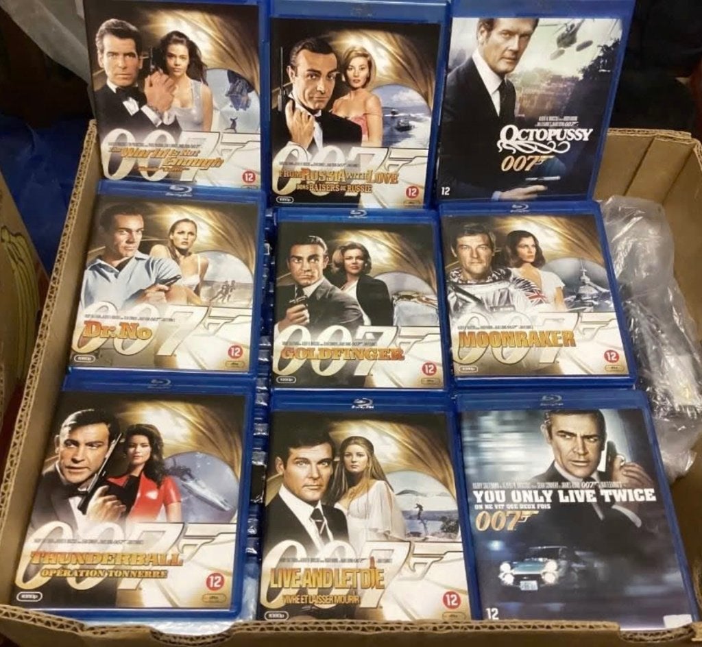 15 James Bond films, Ophalen of Verzenden, Nederlands