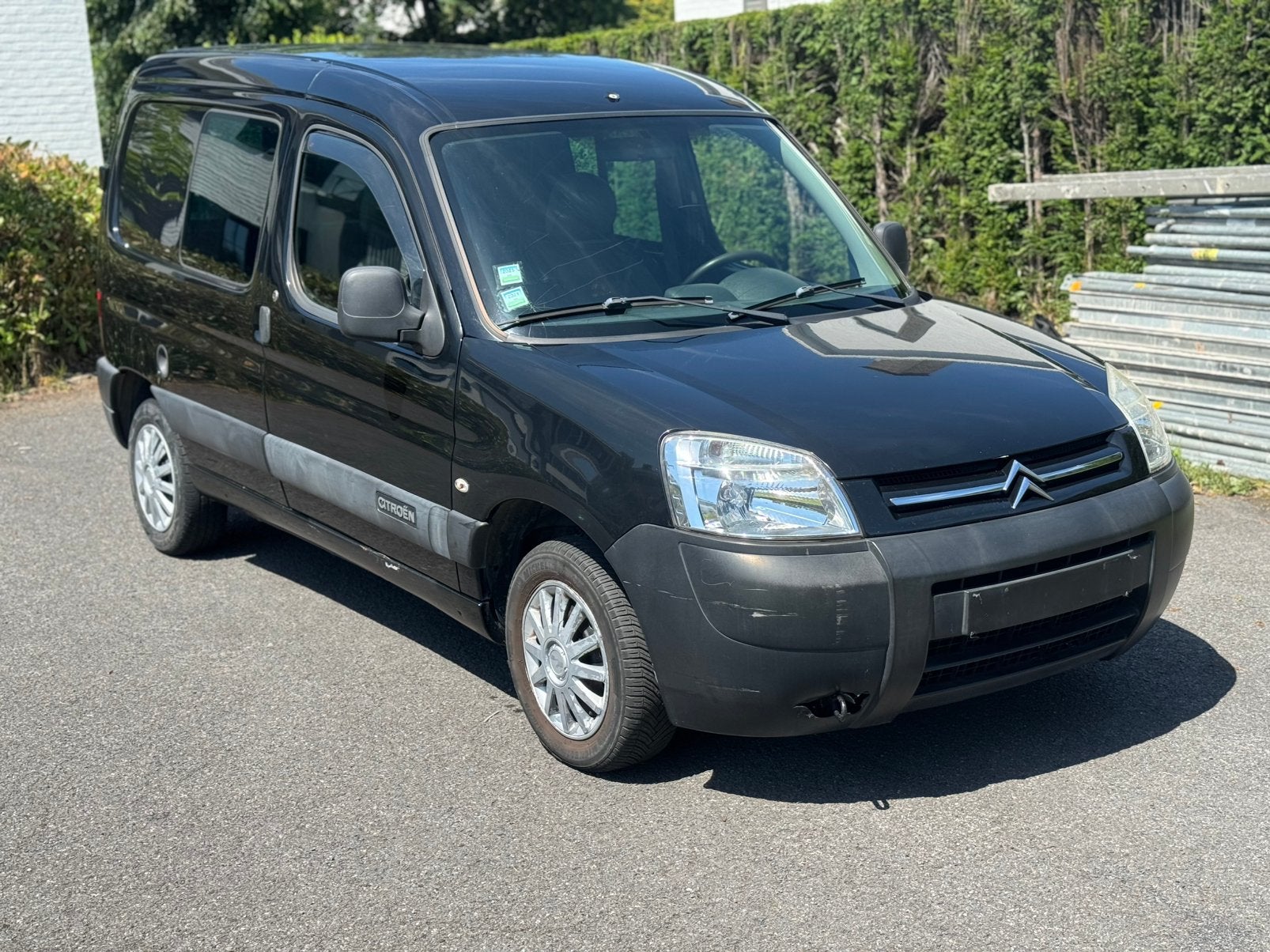 CITROËN BERLINGO / 1.4 BENZINE! / LICHTE VRACHT!, Auto's, Bestelwagens en Lichte vracht, Voorwielaandrijving, Stof, Zwart, Citroën