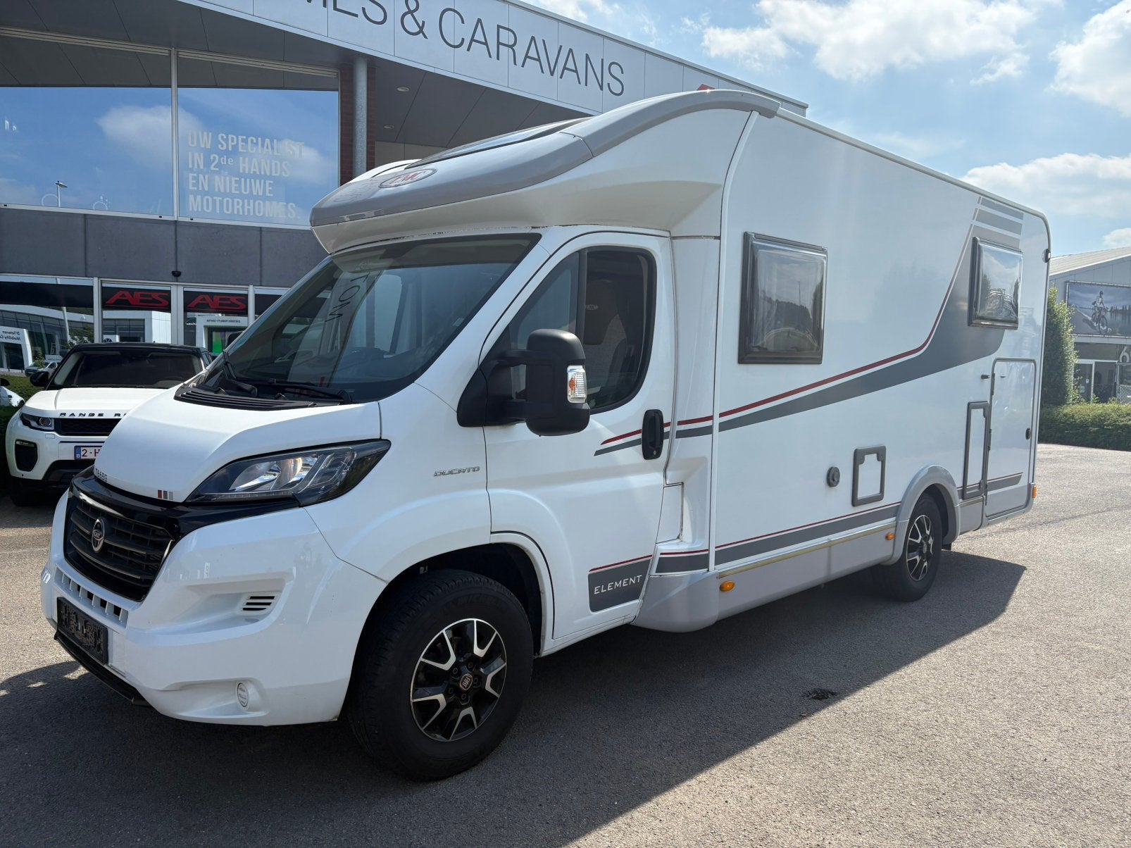 Lmc element t688g automaat, Caravans en Kamperen, Mobilhomes, Bedrijf, LMC, Automaat, Ringverwarming, TV, Luifel, Ophalen