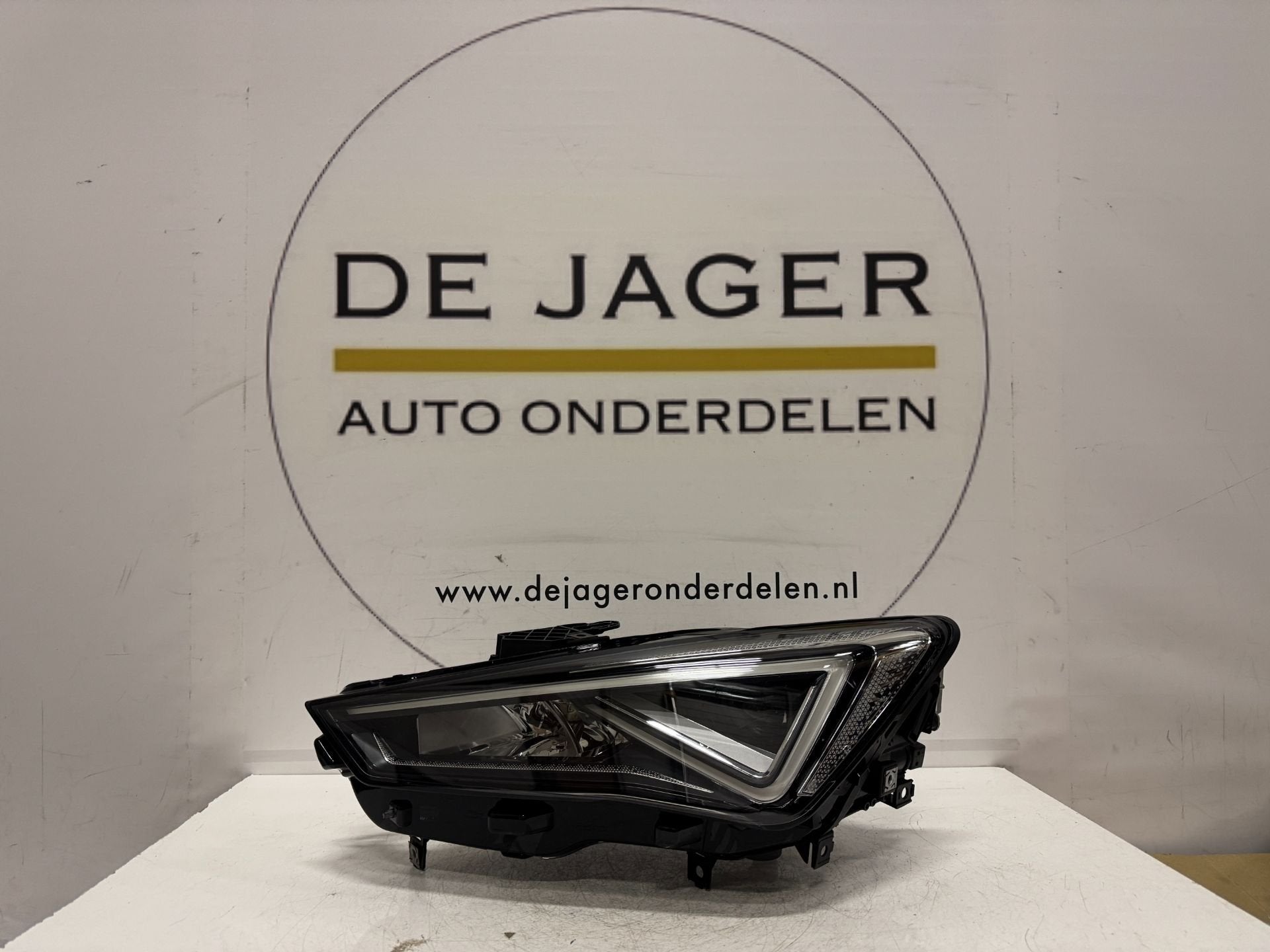SEAT CUPRA FORMENTOR FULL LED KOPLAMP 5FG941007F COMPLEET, Gebruikt, Autovia A-2, Km 585 585
08760  Martorell, ES, SEAT S.A., Customercare@seat.es