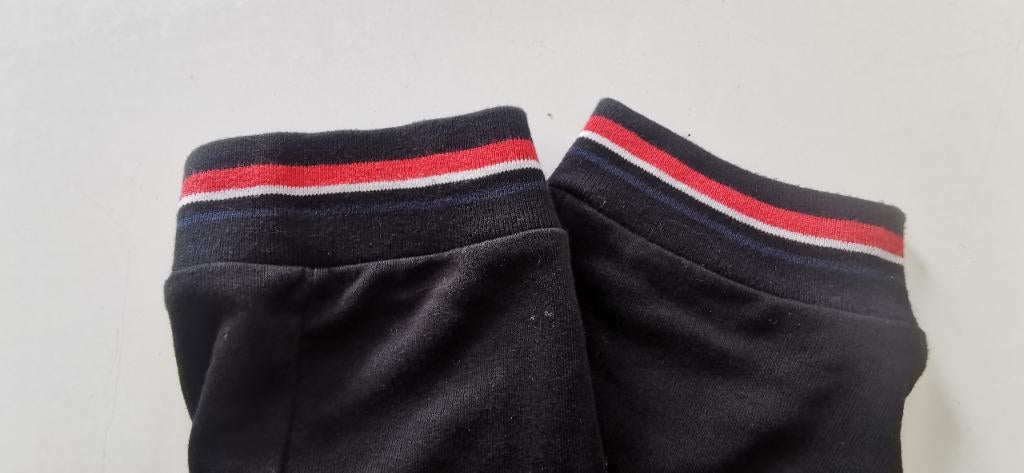 Pantalon jogging, Sports & Fitness, Course, Jogging & Athlétisme, Autres marques, Comme neuf, Enlèvement, Autres sports