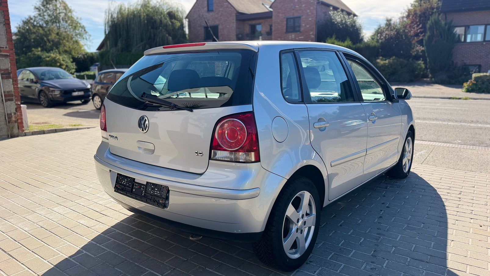 VOLKSWAGEN POLO 1.4 ESSENCE 80CH 105.000KM, Autos, Achat, Entreprise, Boîte manuelle, 5 portes