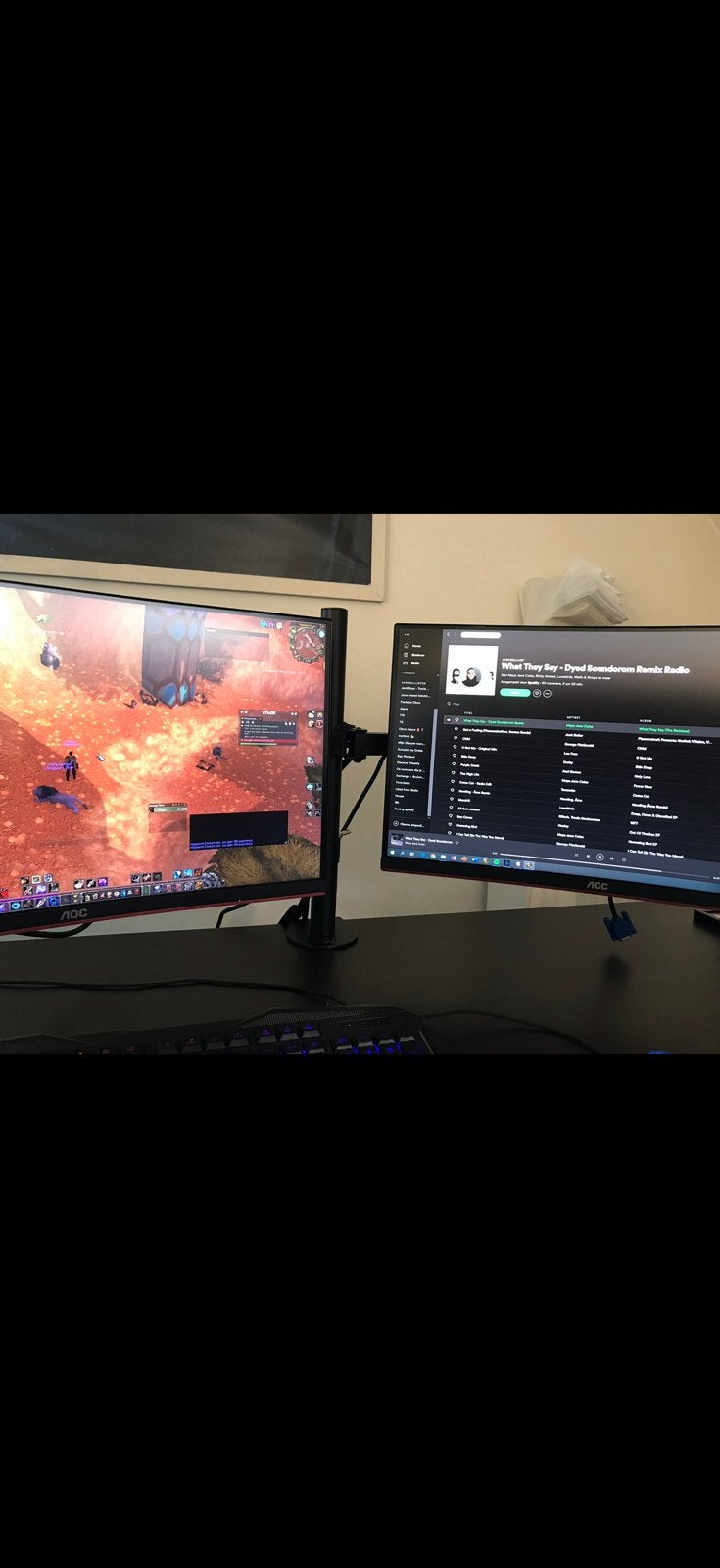 Dubbele monitorarm met bureauklem vesa, Informatique & Logiciels, Enlèvement, Comme neuf, Gaming
