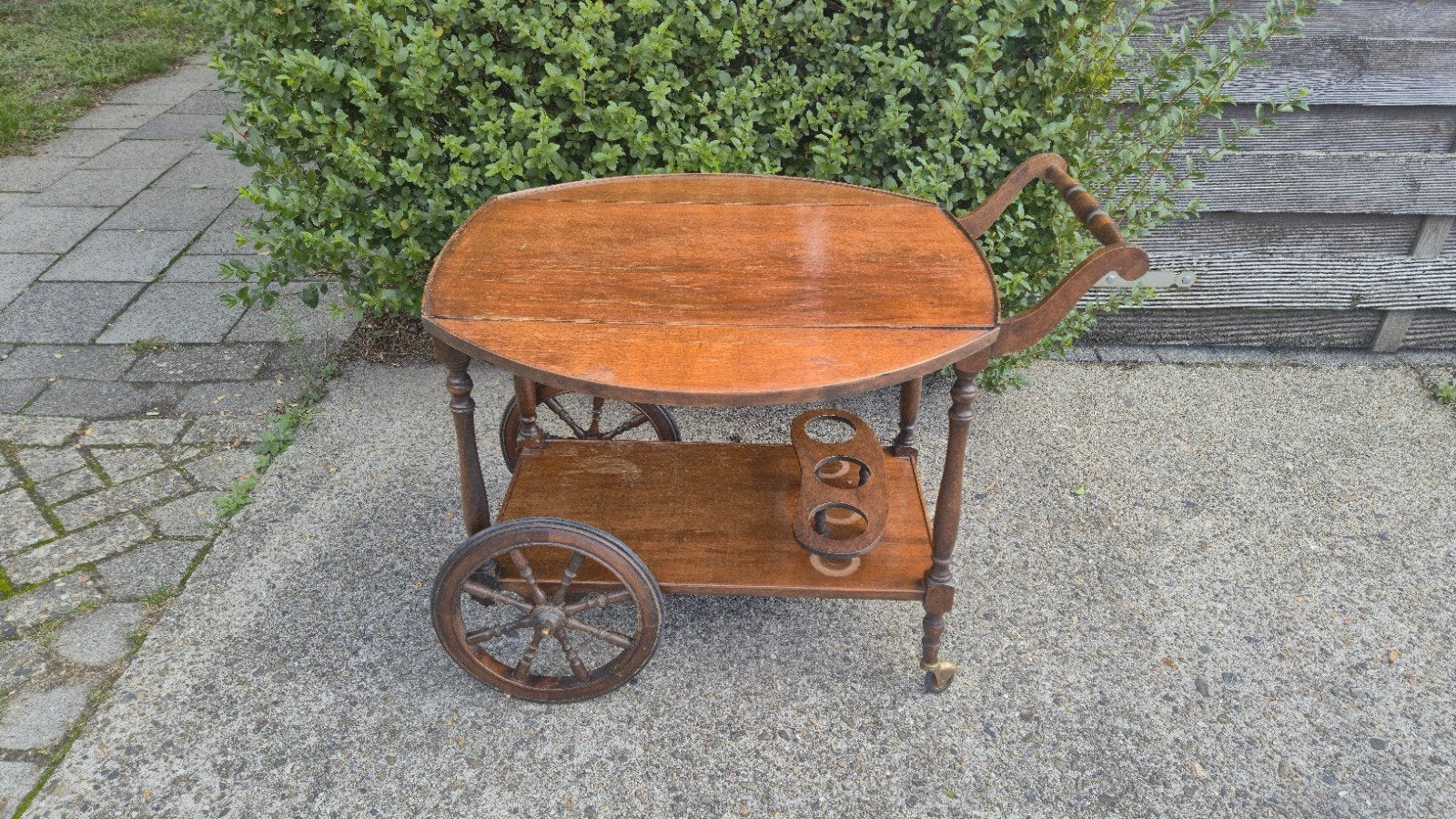 Table d'appoint - table de bar à roulettes en bois, Enlèvement