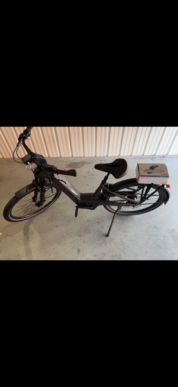 TREK Charter+ 4 Nexus 5 riem 540 Wh Lowstep S, Ophalen of Verzenden, Zo goed als nieuw, 50 km per accu of meer
