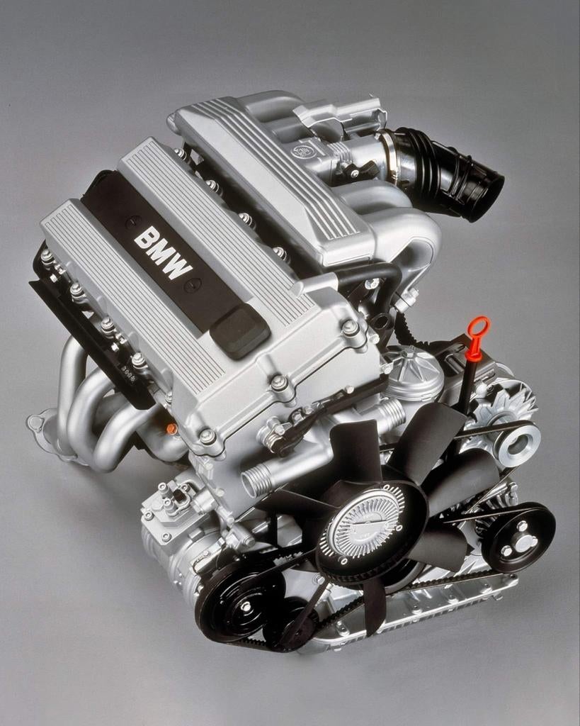 Vend moteur BMW M42B18  318IS  E30 revise A a Z, Auto-onderdelen, Motor en Toebehoren, BMW, Ophalen