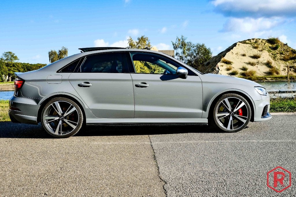 Audi RS3 Limousine 400ch ToitOuvrant Bang&Olufsen Caméra, Cuir, Argent ou Gris, Achat, https://public.car-pass.be/vhr/89932462-46d4-4675-b559-2c6e68d3dfd7