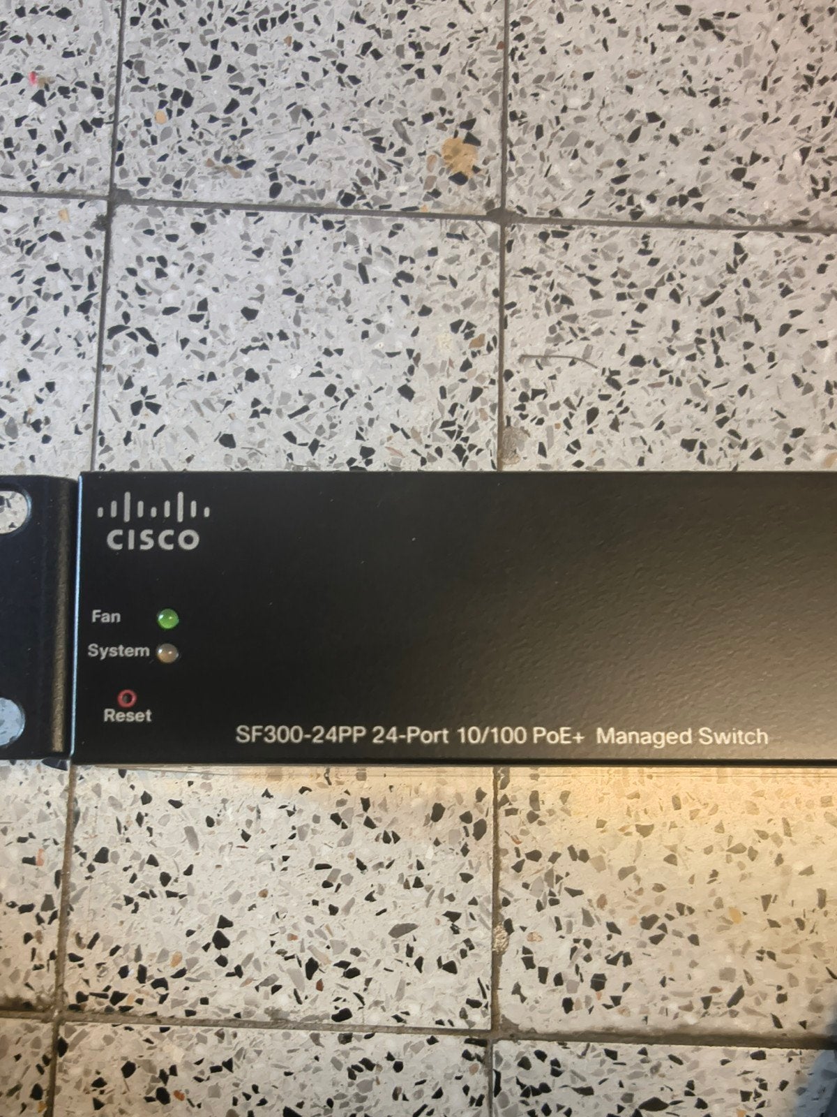 Switch cisco, Ophalen, Zo goed als nieuw