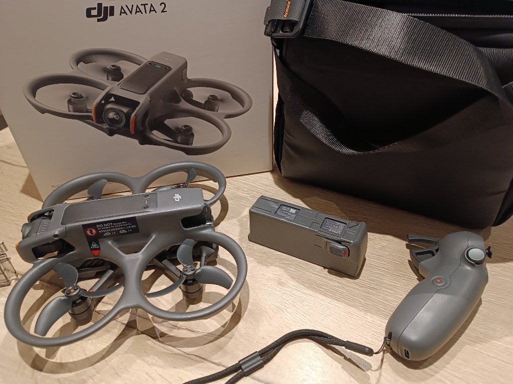 Drone DJI Avata 2, 250 à 900 g, 5 à 10 km, Comme neuf, 15 à 30 minutes